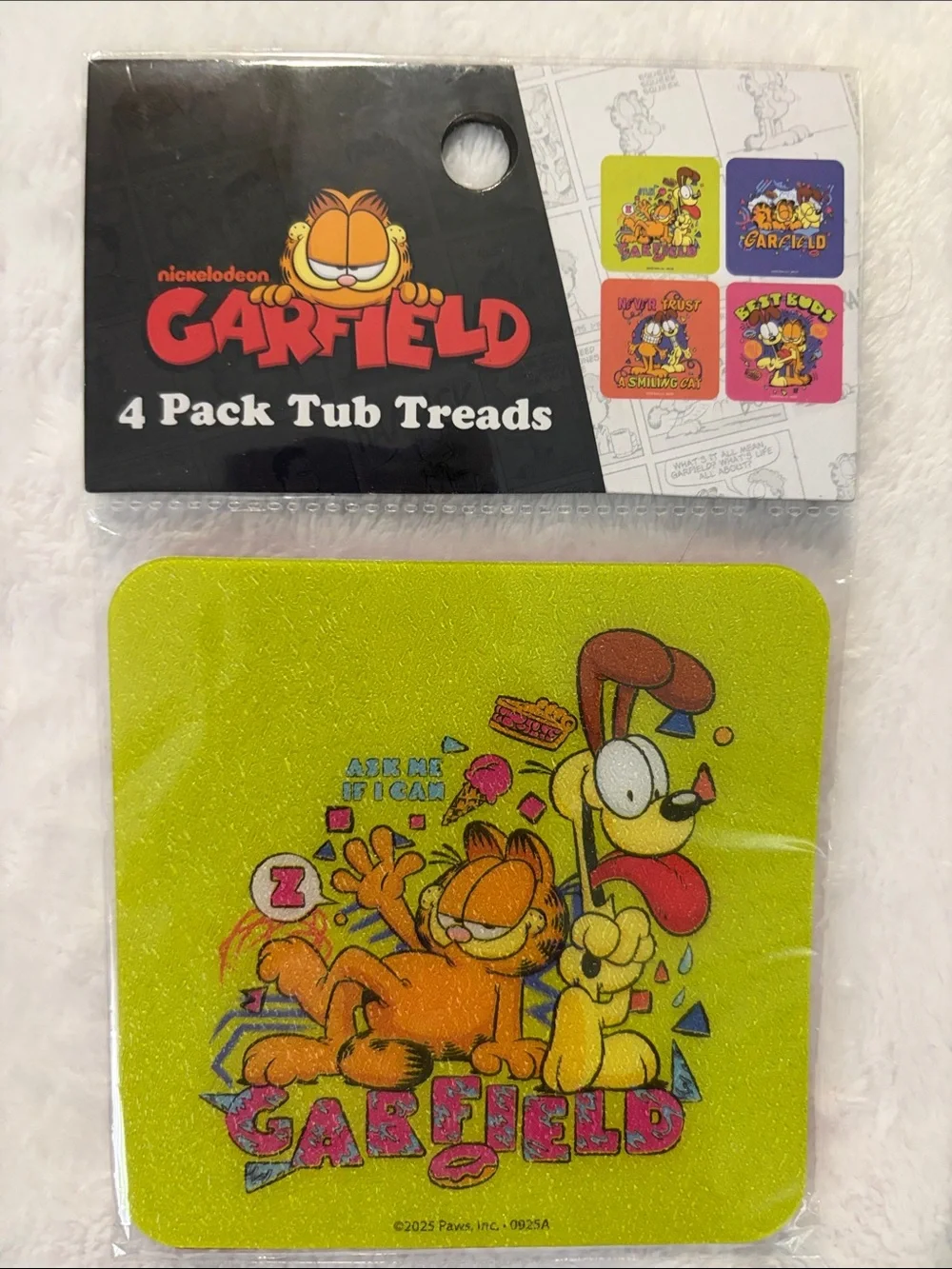 Nickelodeon Garfield Bath Tread - Pink and Black Graphic